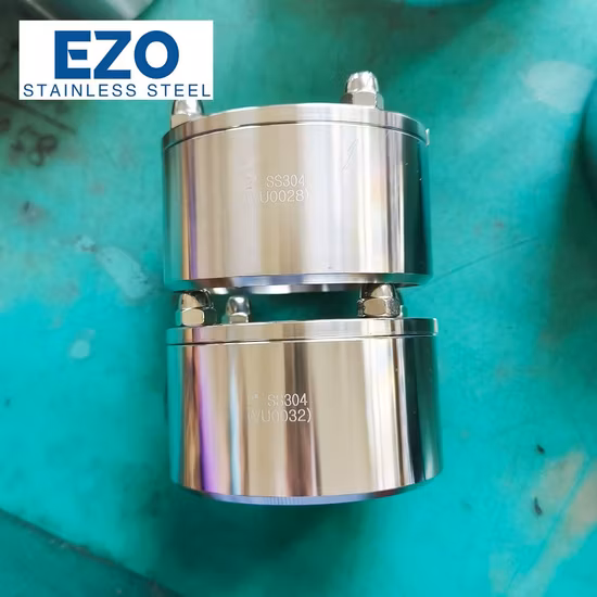 Brides de cou de soudure JIS de grande taille en acier inoxydable pour bouchon de réservoir en acier inoxydable